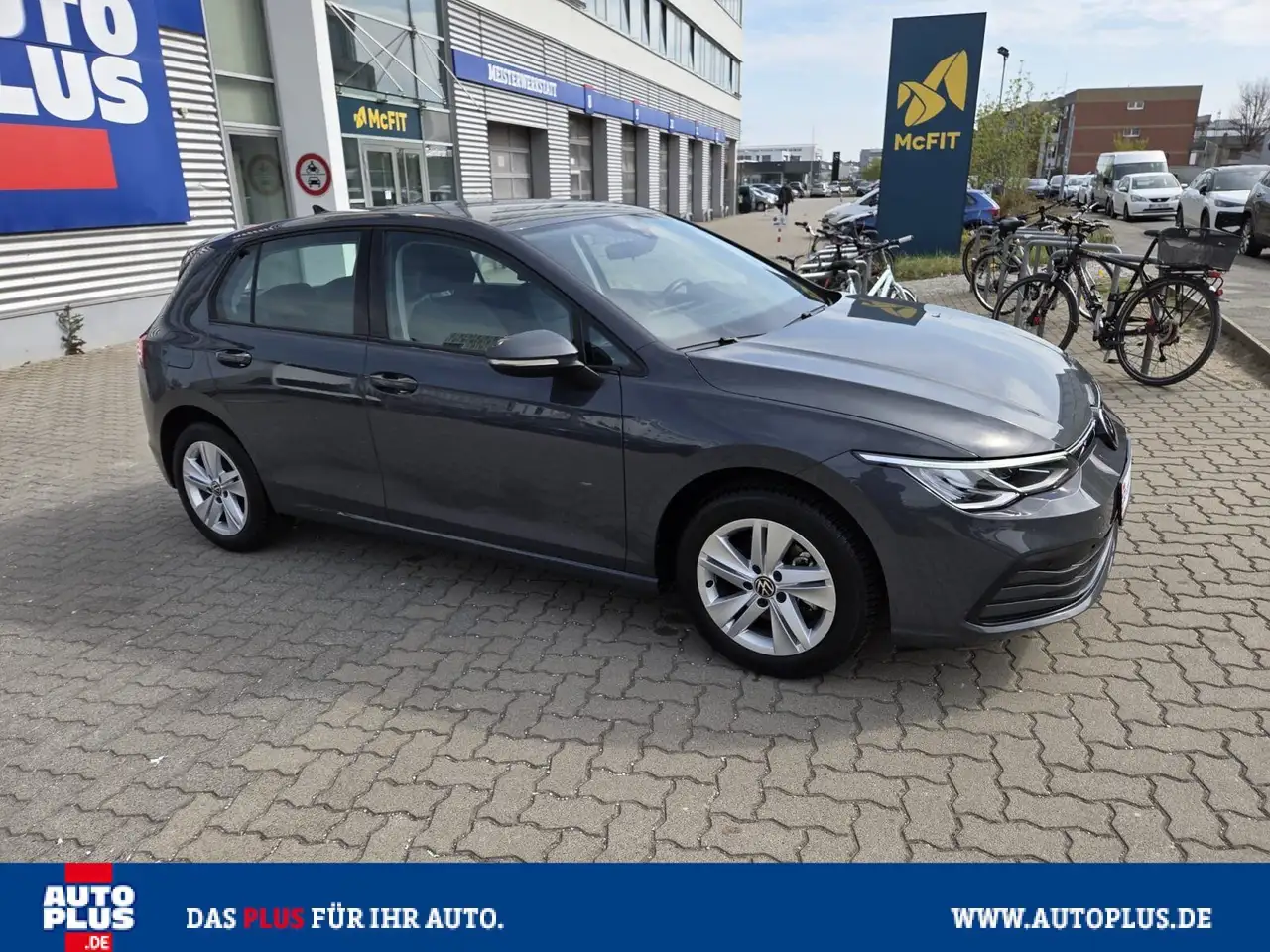 Volkswagen Golf 1.5 BMT SITZHZG+NAVI+1.HAND+ALLWETTER+GLife — معرض صور السيارة 9
