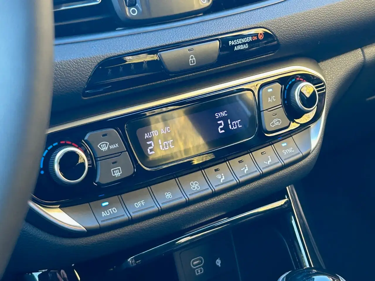 Hyundai i30 1.0 T-GDI Advantage *Navi*CarPlay*RFK*LED* — Galerie du véhicule 14