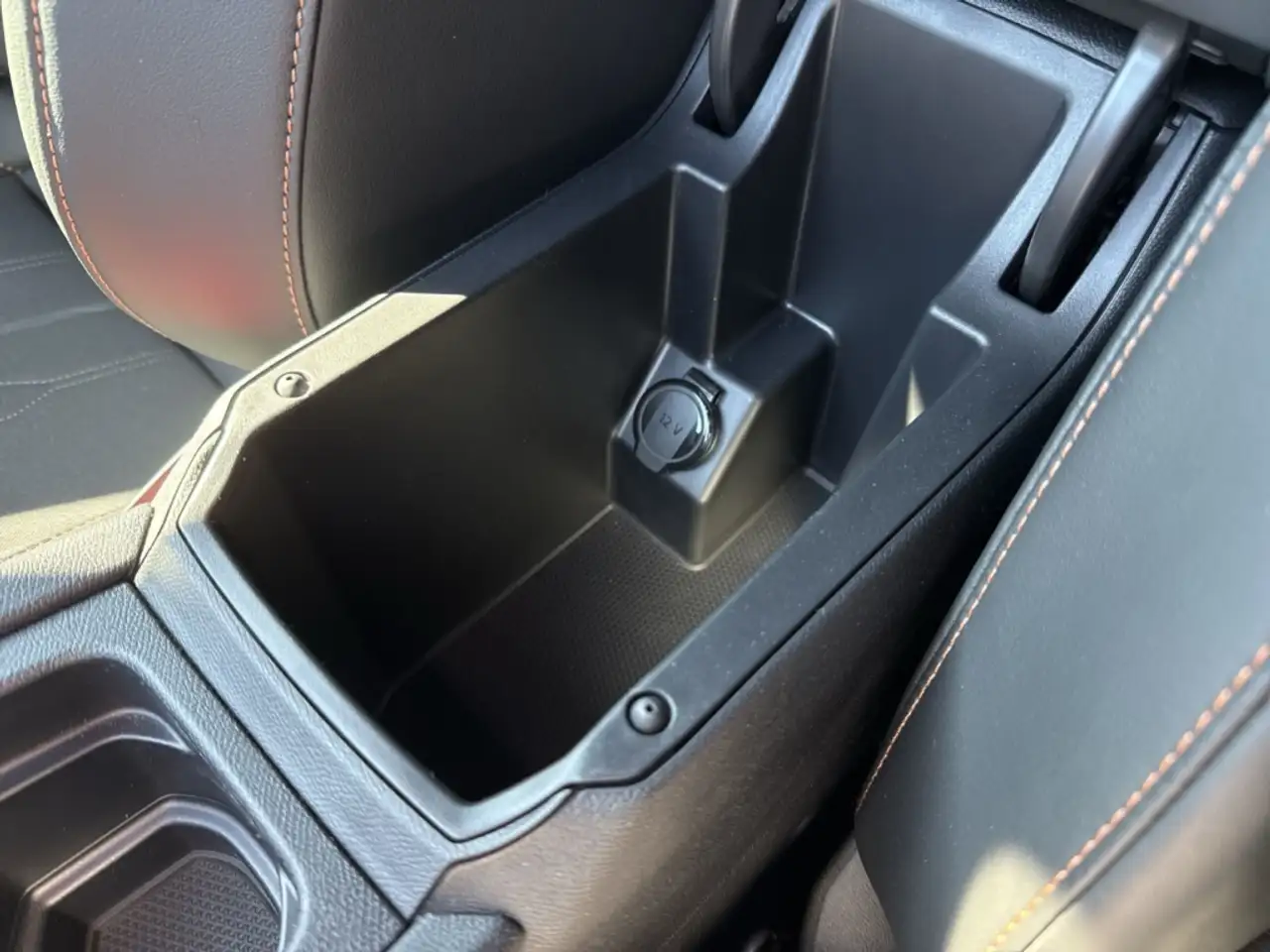 CUPRA Leon 2.0 TSI 221 KW DSG VZ SHZ+KAMERA+LED+ACC — معرض صور السيارة 34