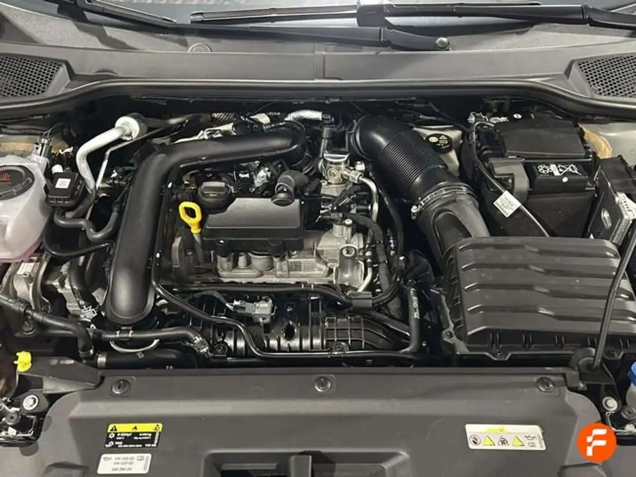 SEAT Arona 1.0 TSI 81kW (110CV) FR XL RX — Galería del vehículo 24