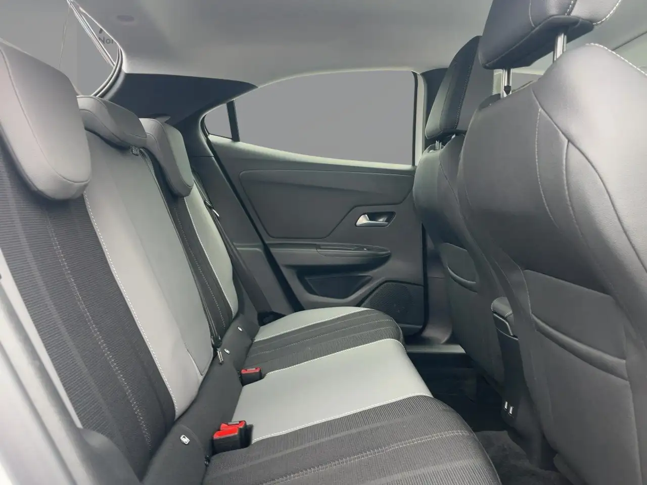 Opel Mokka 1.2 Elegance LED/Multimedia/SHZ/LHZ/PDC — Vehicle gallery 11