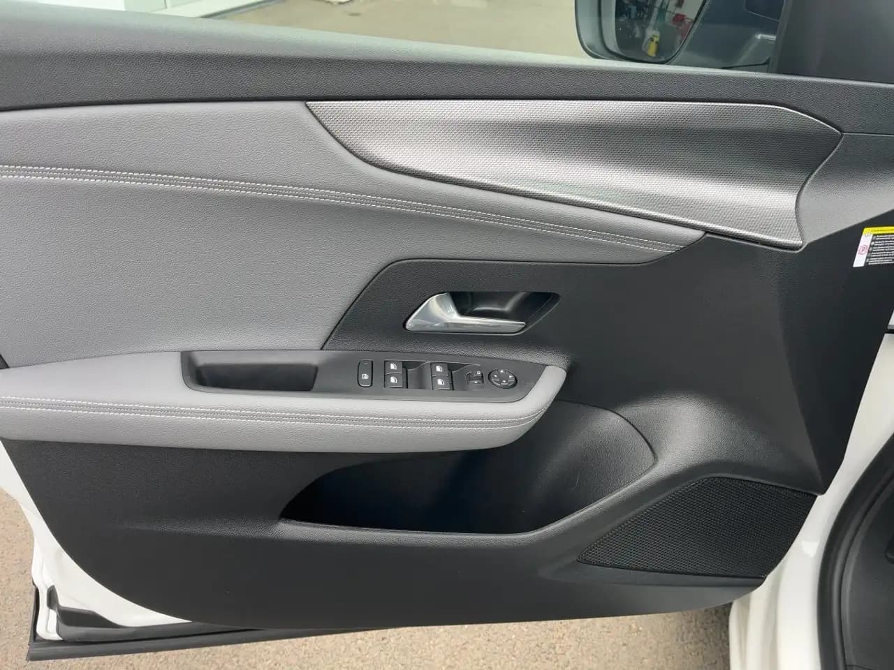 Opel Mokka 1.2 Elegance LED/Multimedia/SHZ/LHZ/PDC — Vehicle gallery 14