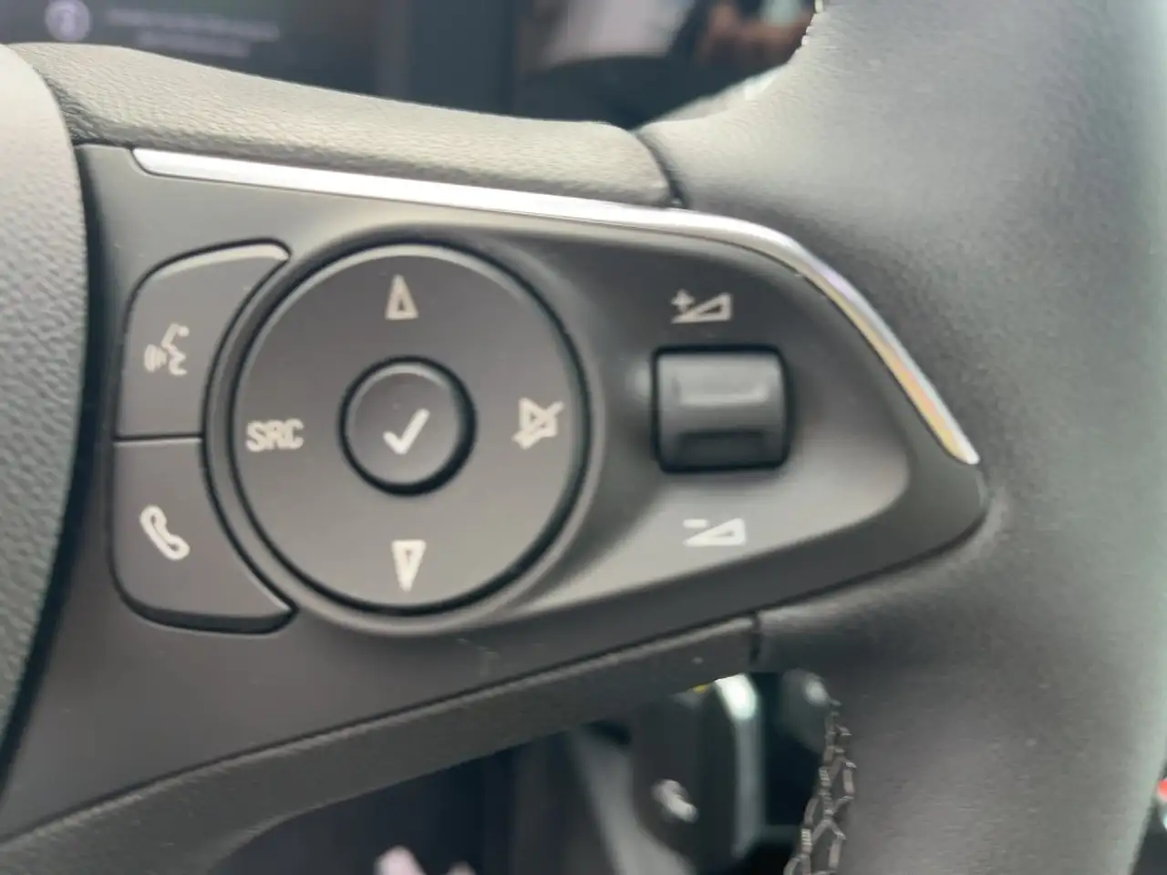 Opel Mokka 1.2 Elegance LED/Multimedia/SHZ/LHZ/PDC — Vehicle gallery 17