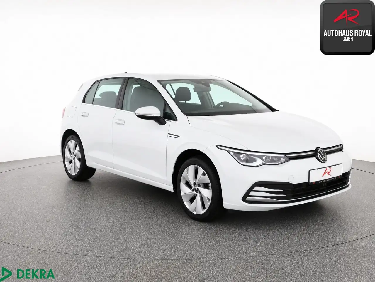 Volkswagen Golf VIII 2.0 TSI STYLE MASSAGE,MEMORY,CARPLAY — Galerie du véhicule 7