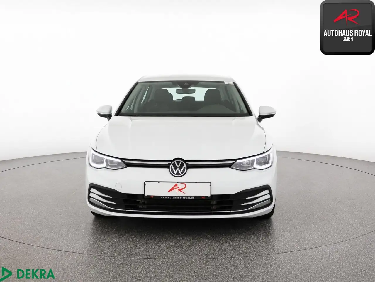 Volkswagen Golf VIII 2.0 TSI STYLE MASSAGE,MEMORY,CARPLAY — Galerie du véhicule 8
