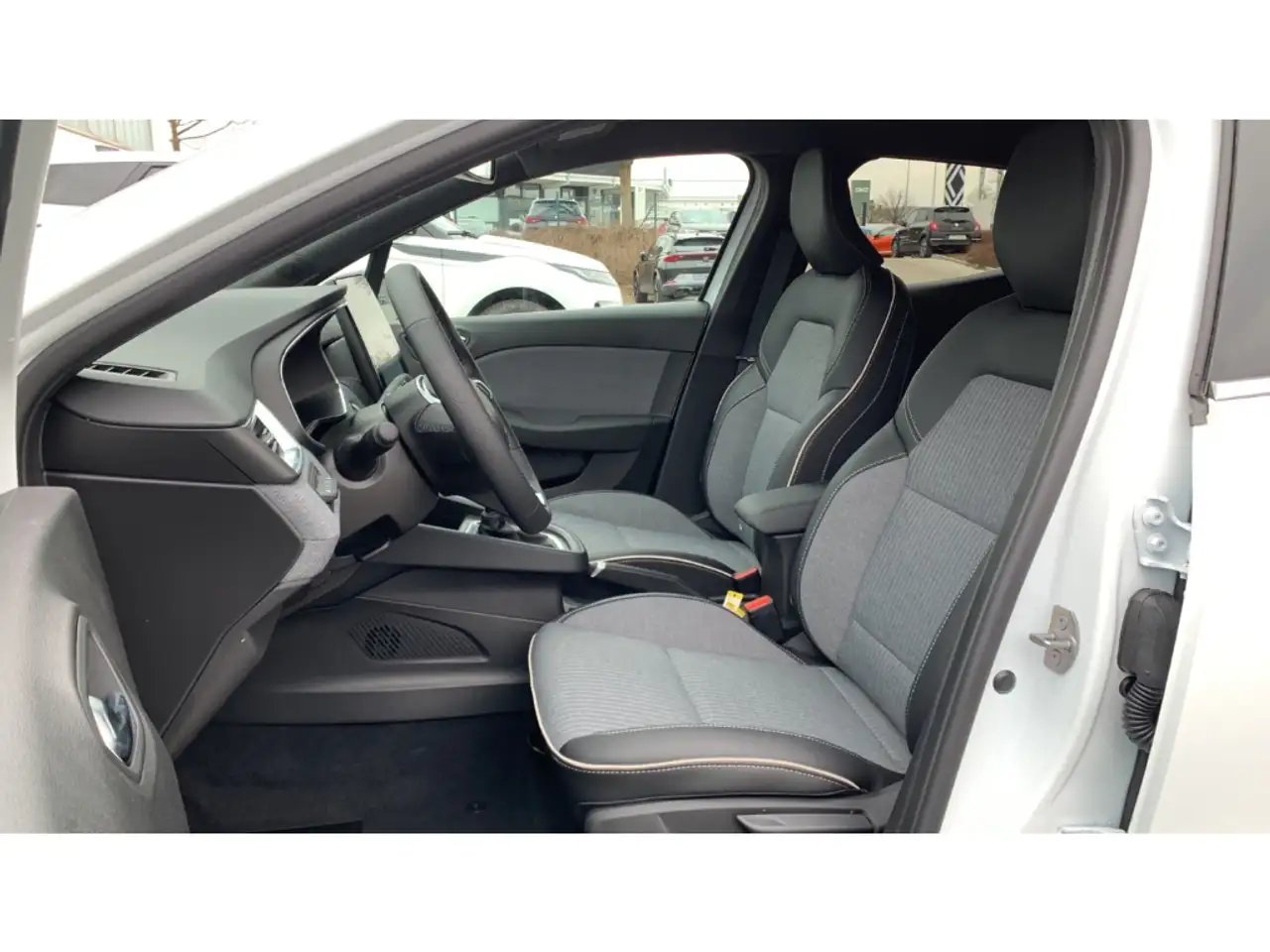 Renault Clio TECHNO TCe90 Techno SHZ+NAVI+KAMERA+PDC — Vehicle gallery 10