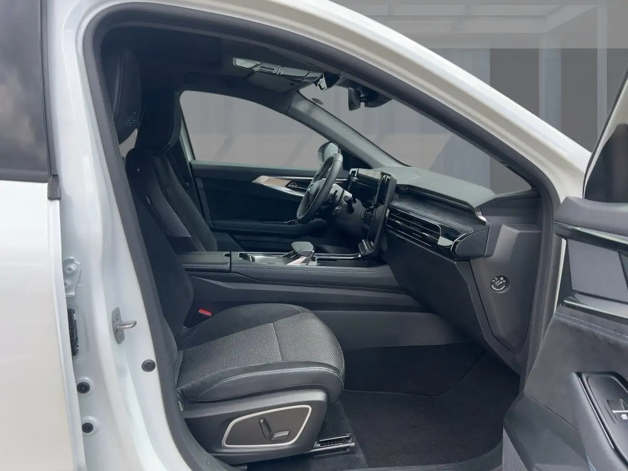 Renault Austral 1.3 TCE 160 Techno Esprit Alpine — معرض صور السيارة 8