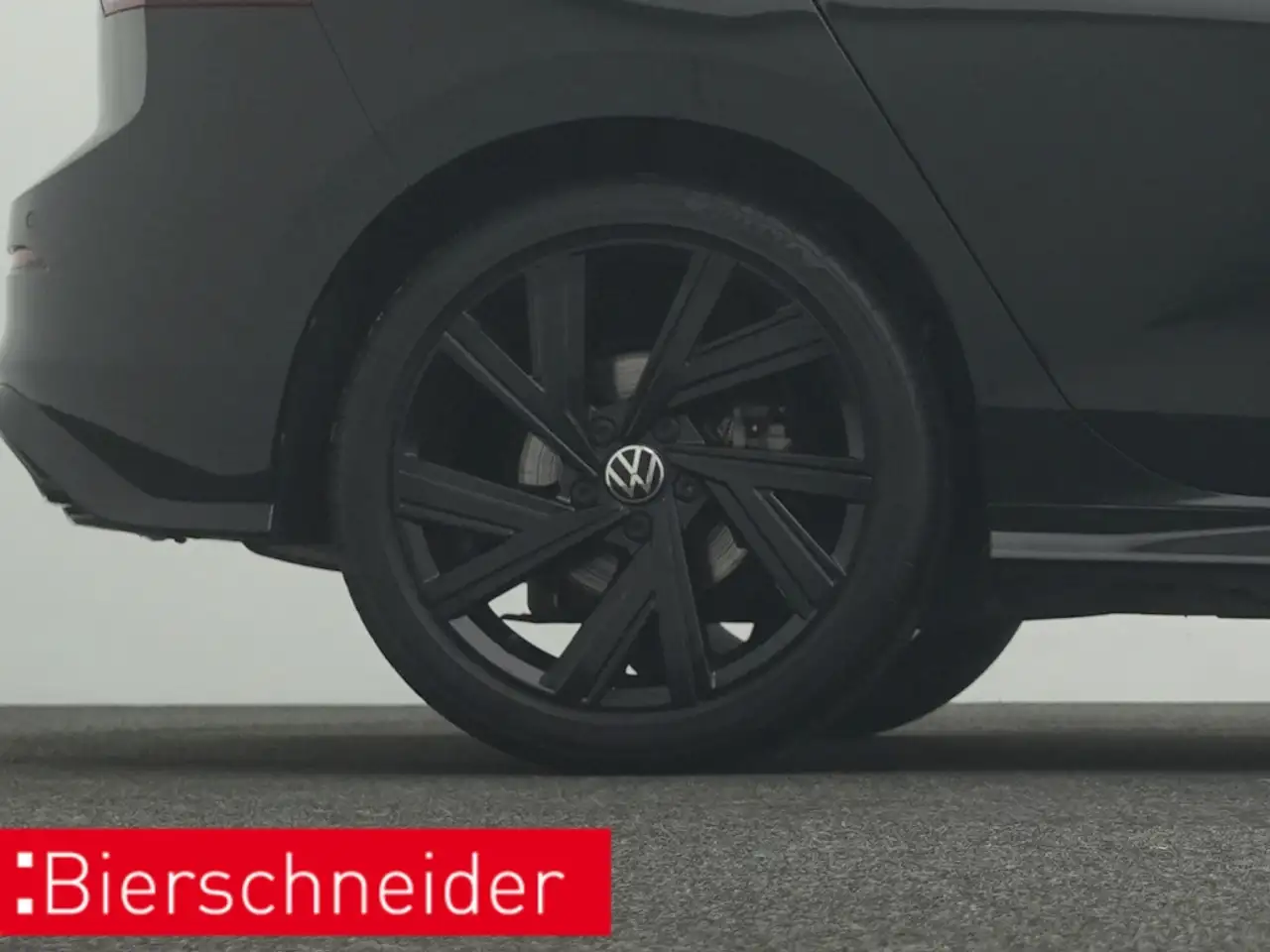 Volkswagen Golf 8 1.5 eTSI DSG R-Line NAVI AHK LED — Vehicle gallery 29