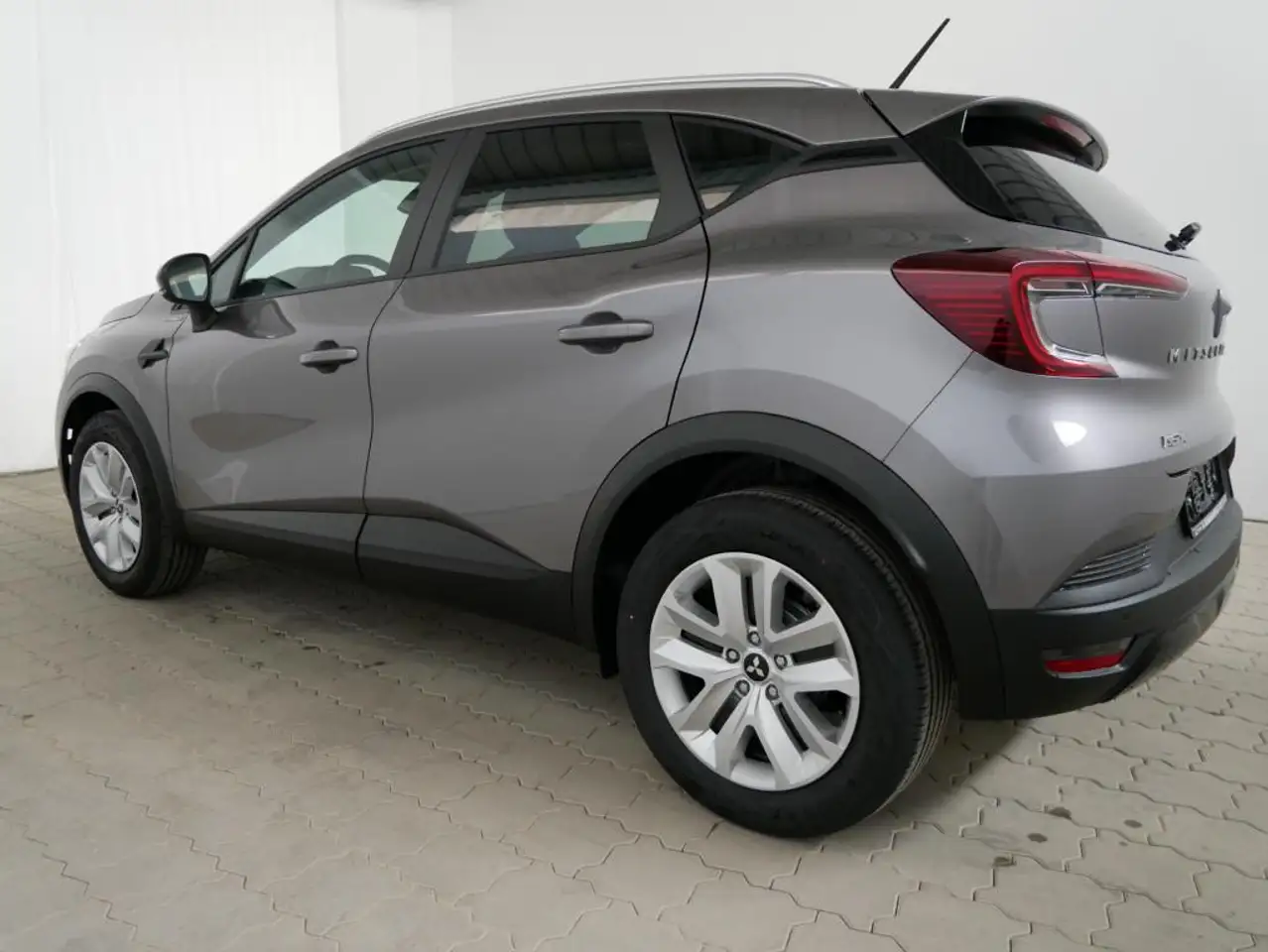 Mitsubishi ASX PLUS 1,0 l, Klimaautom., Sitzheiz., Lenkradheiz.,L — Vehicle gallery 4