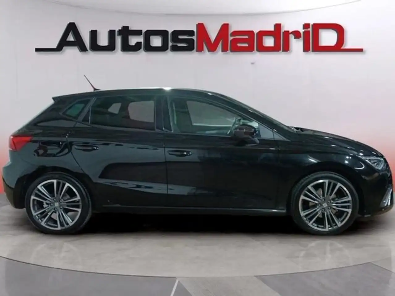 SEAT Ibiza 1.5 TSI 110kW DSG FR 40 Aniversario — معرض صور السيارة 9