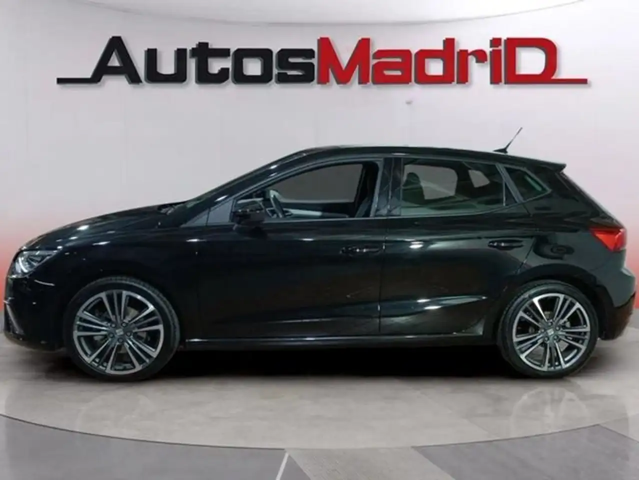SEAT Ibiza 1.5 TSI 110kW DSG FR 40 Aniversario — معرض صور السيارة 4