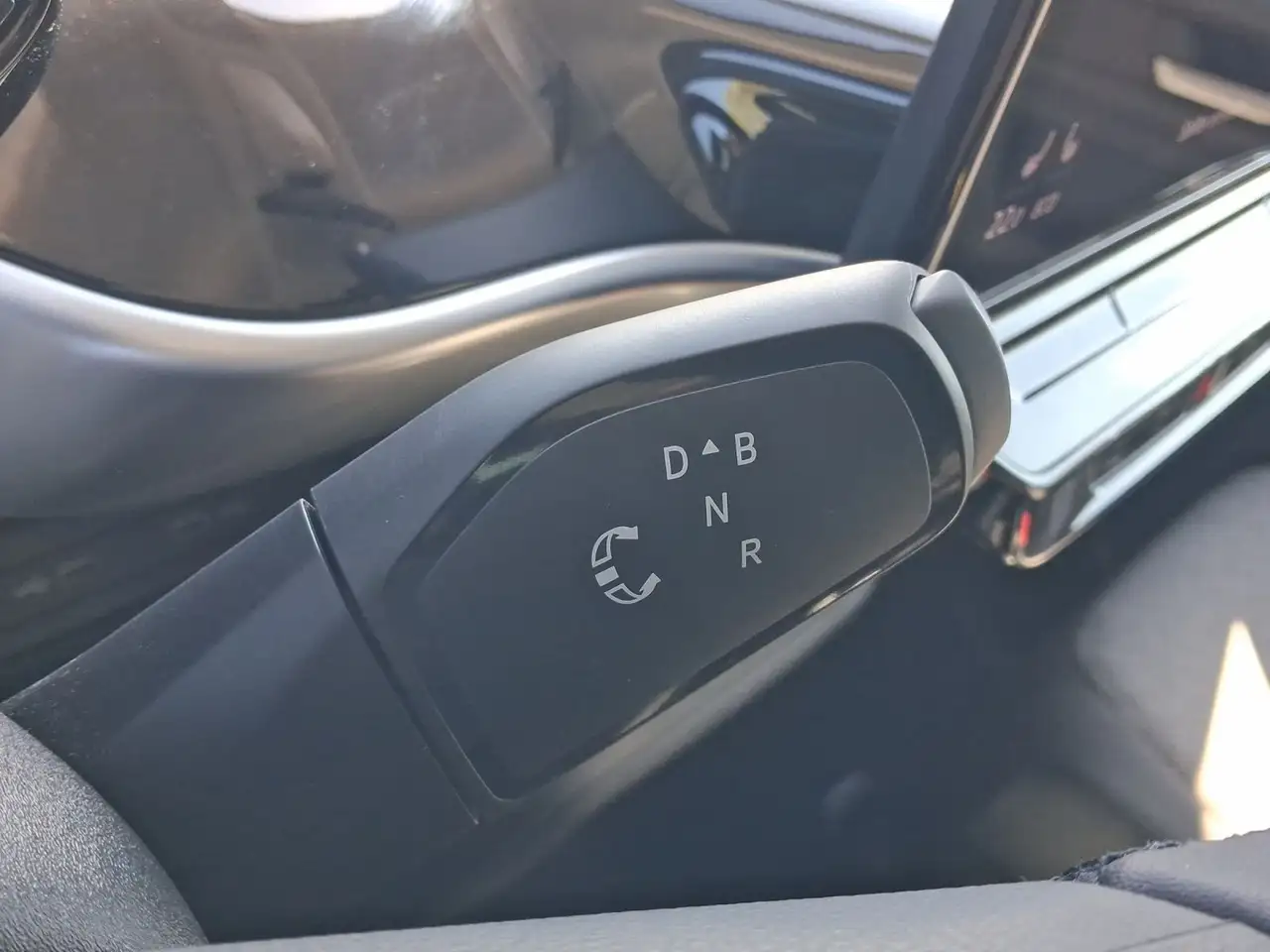 Volkswagen ID. Buzz ID.Buzz PRO LM20 OPEN & CLOSE — Vehicle gallery 11