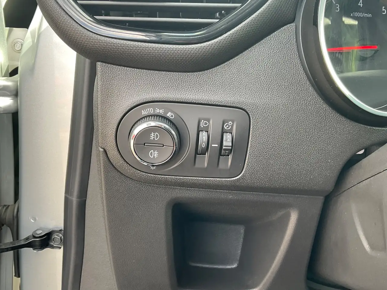 Opel Crossland 1.2 Elegance Inspektionspaket BigDeal! — Vehicle gallery 12
