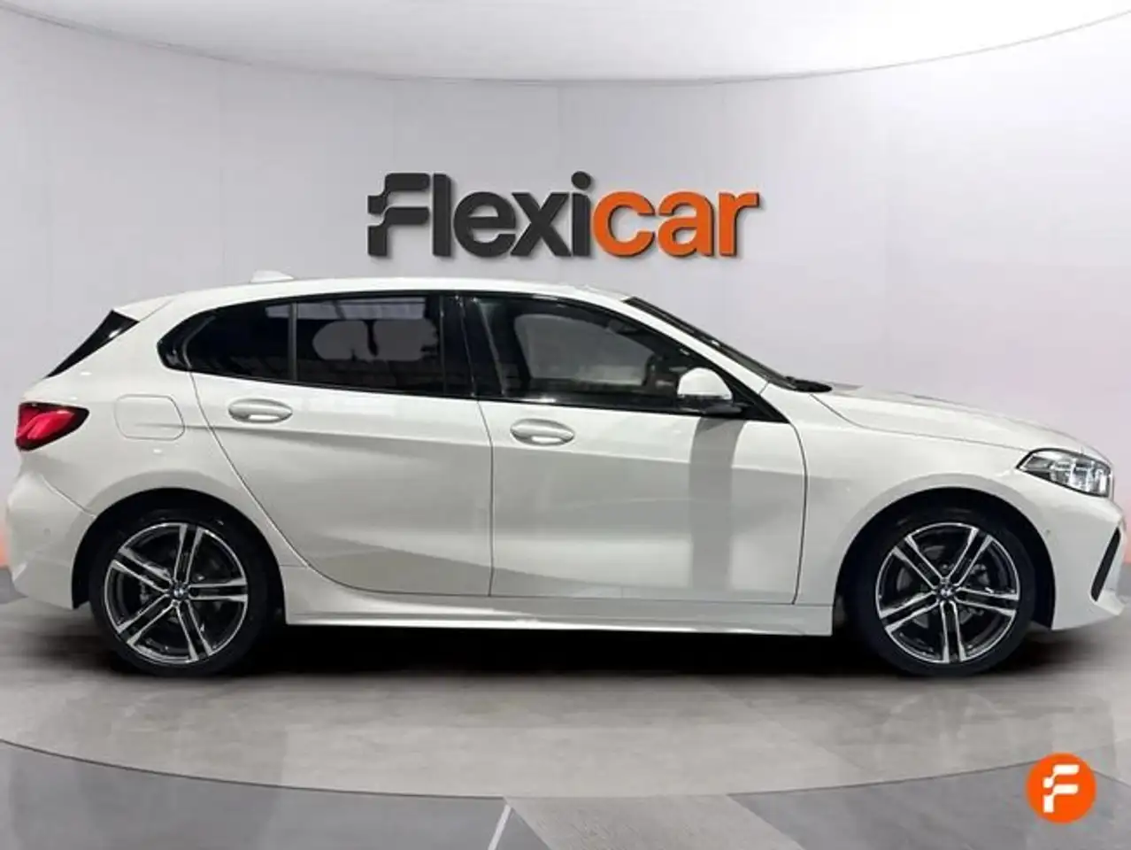 BMW 118 118dA — Galería del vehículo 9