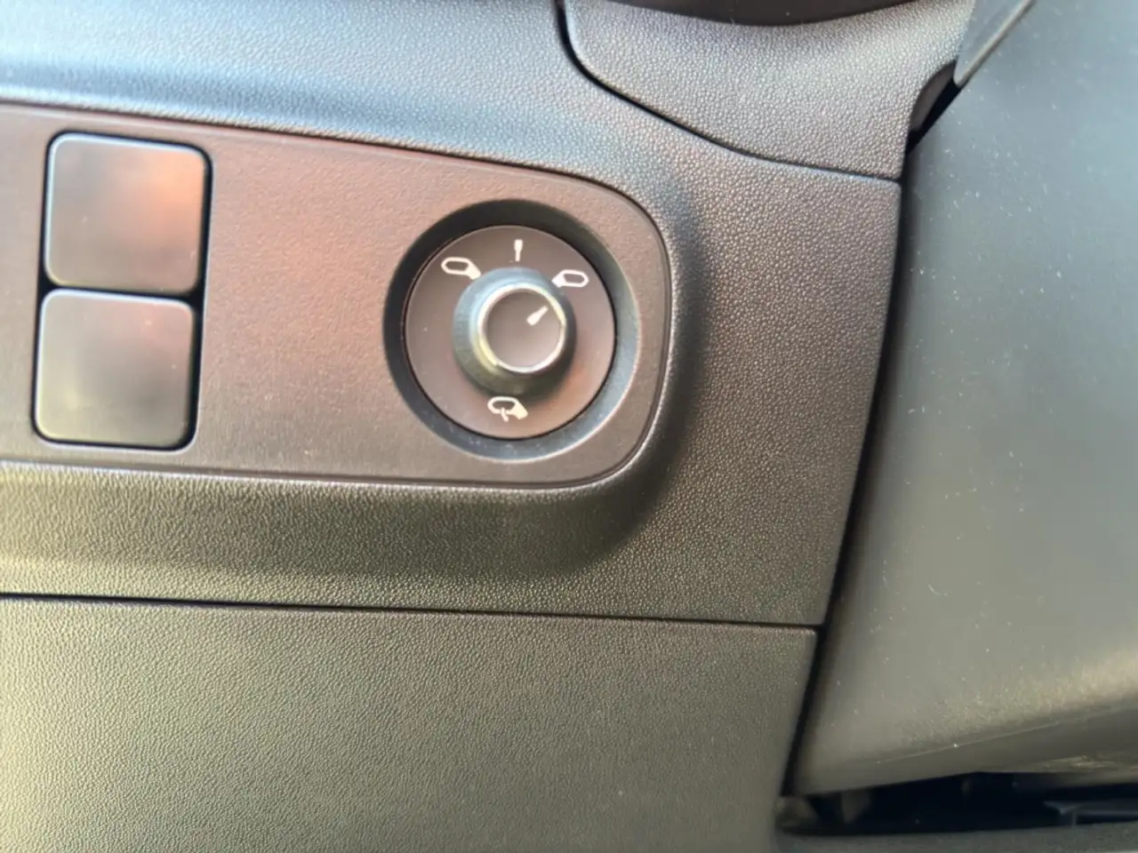 Citroen C3 PureTech 82 1.2 Plus Navigation/LED/Klima — معرض صور السيارة 27