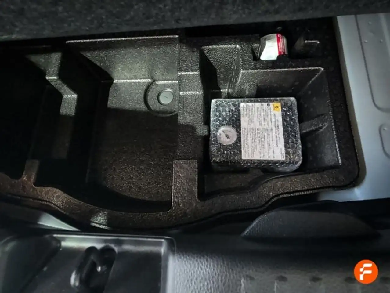 Toyota Yaris 120H 1.5 Active Plus — معرض صور السيارة 28