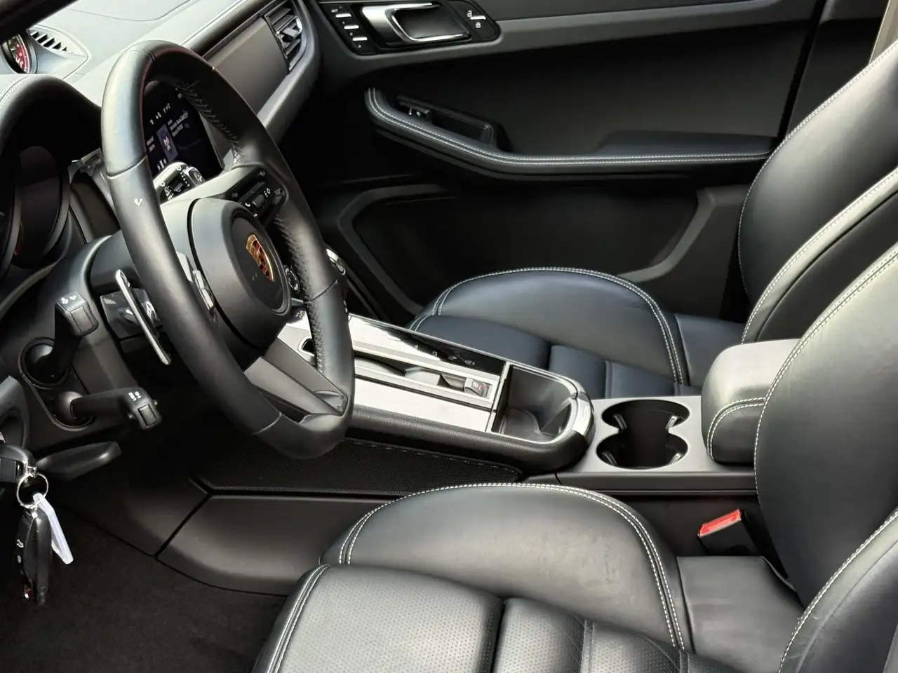 Porsche Macan T PANORAMA*KAMERA*21 TURBO*ABSTANDSREGELTE — Vehicle gallery 17