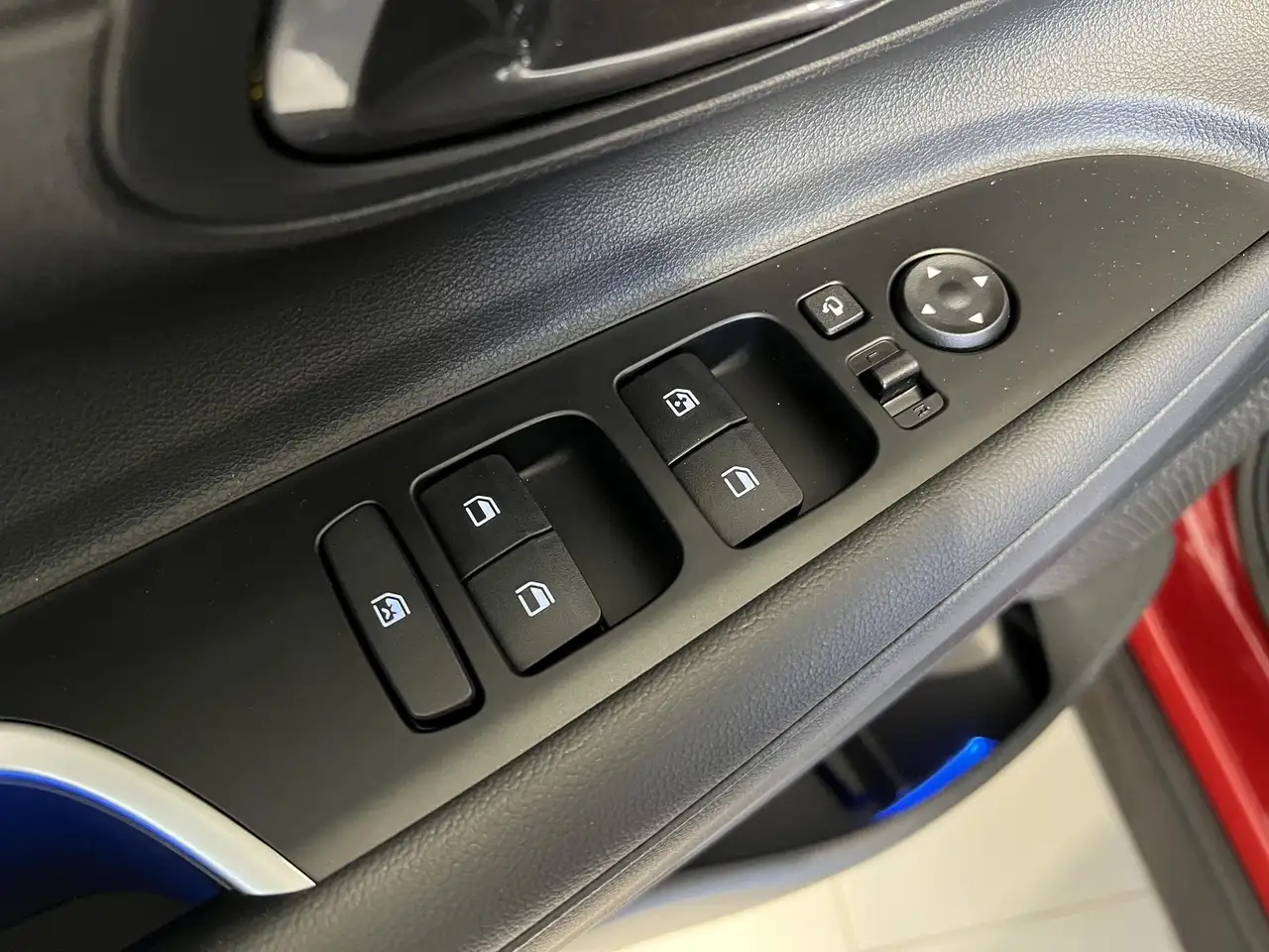 Hyundai BAYON Trend Line 1.0 T-GDI 48V 88 kW (120 PS) Infotai... — Vehicle gallery 21