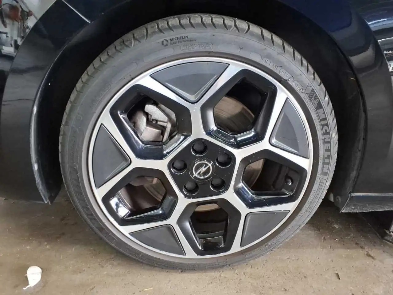 Opel Astra L 1.6 Turbo Plugin Hybrid Ultimate — Galería del vehículo 11