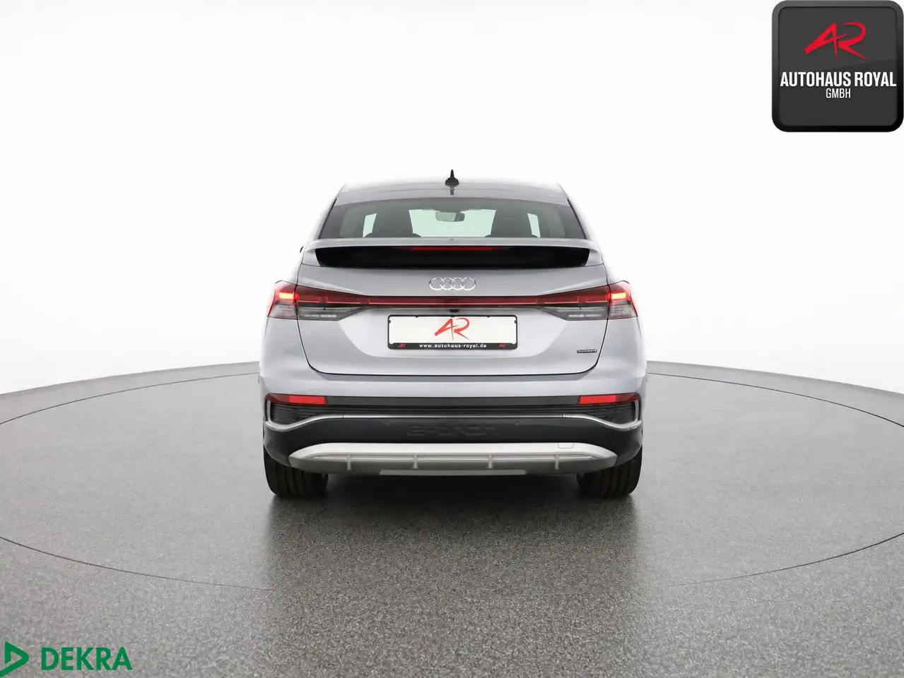 Audi Q4 e-tron Sportback 45 qu S LINE HUD,WÄRMEPUMPE — معرض صور السيارة 4