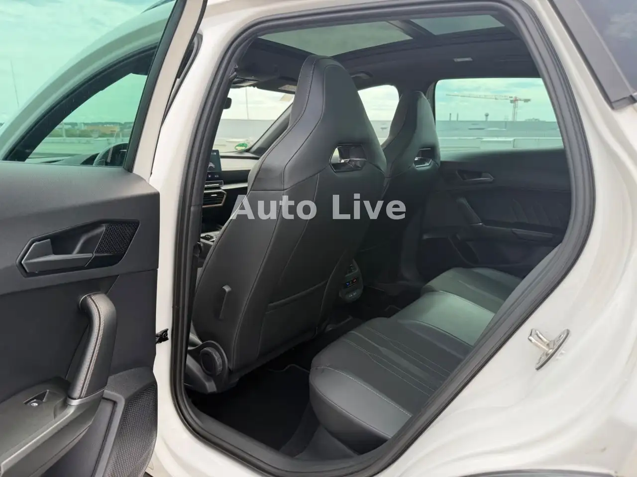 CUPRA Formentor 2.0 TSI*4D*VZ*DSG*VIR*SSL*PAN*NAVI*LED — معرض صور السيارة 24