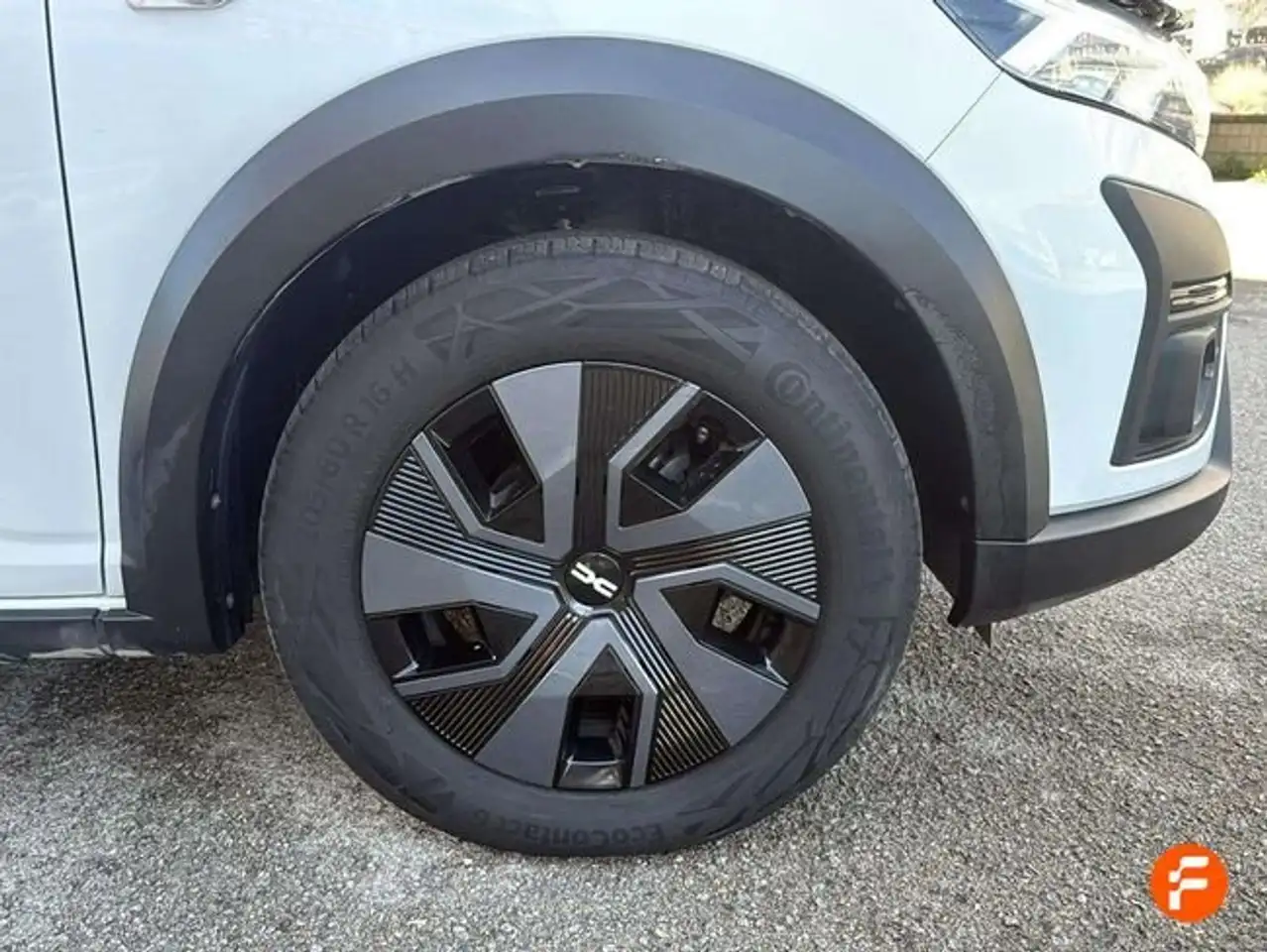 Dacia Sandero Stepway ECO-G Essential 74kW — Vehicle gallery 25