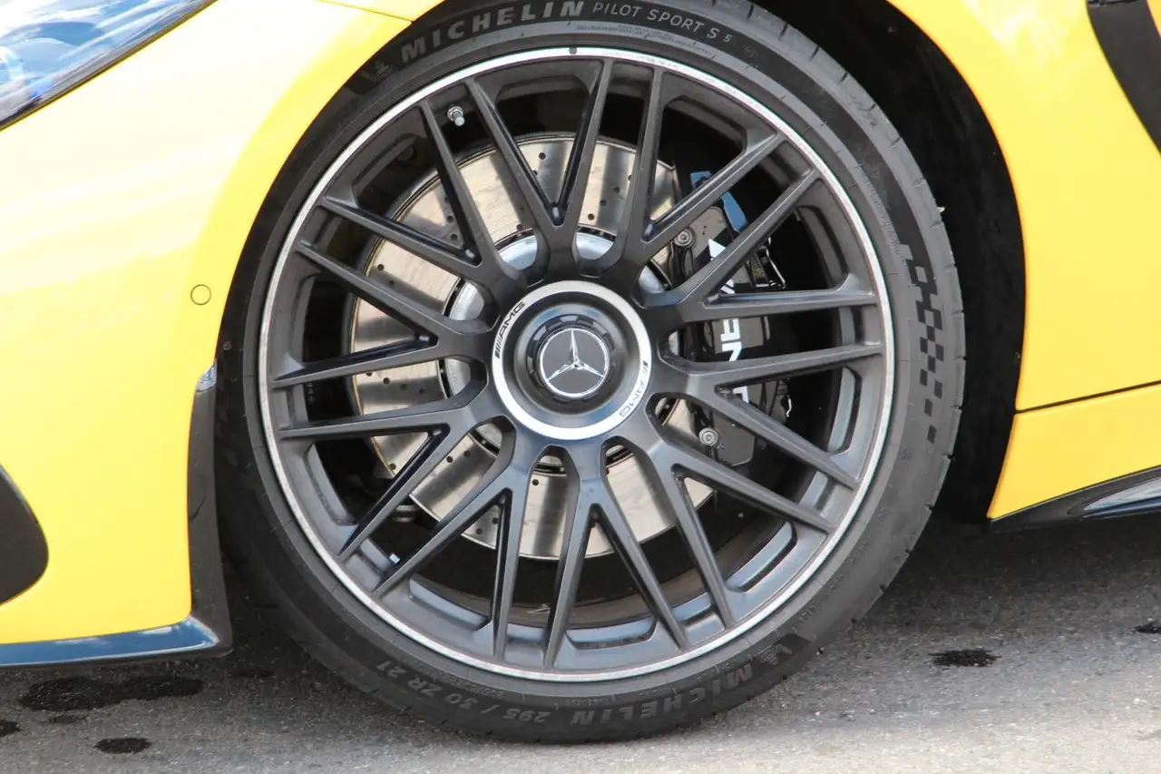 Mercedes-Benz AMG GT 63 4M+ — معرض صور السيارة 24