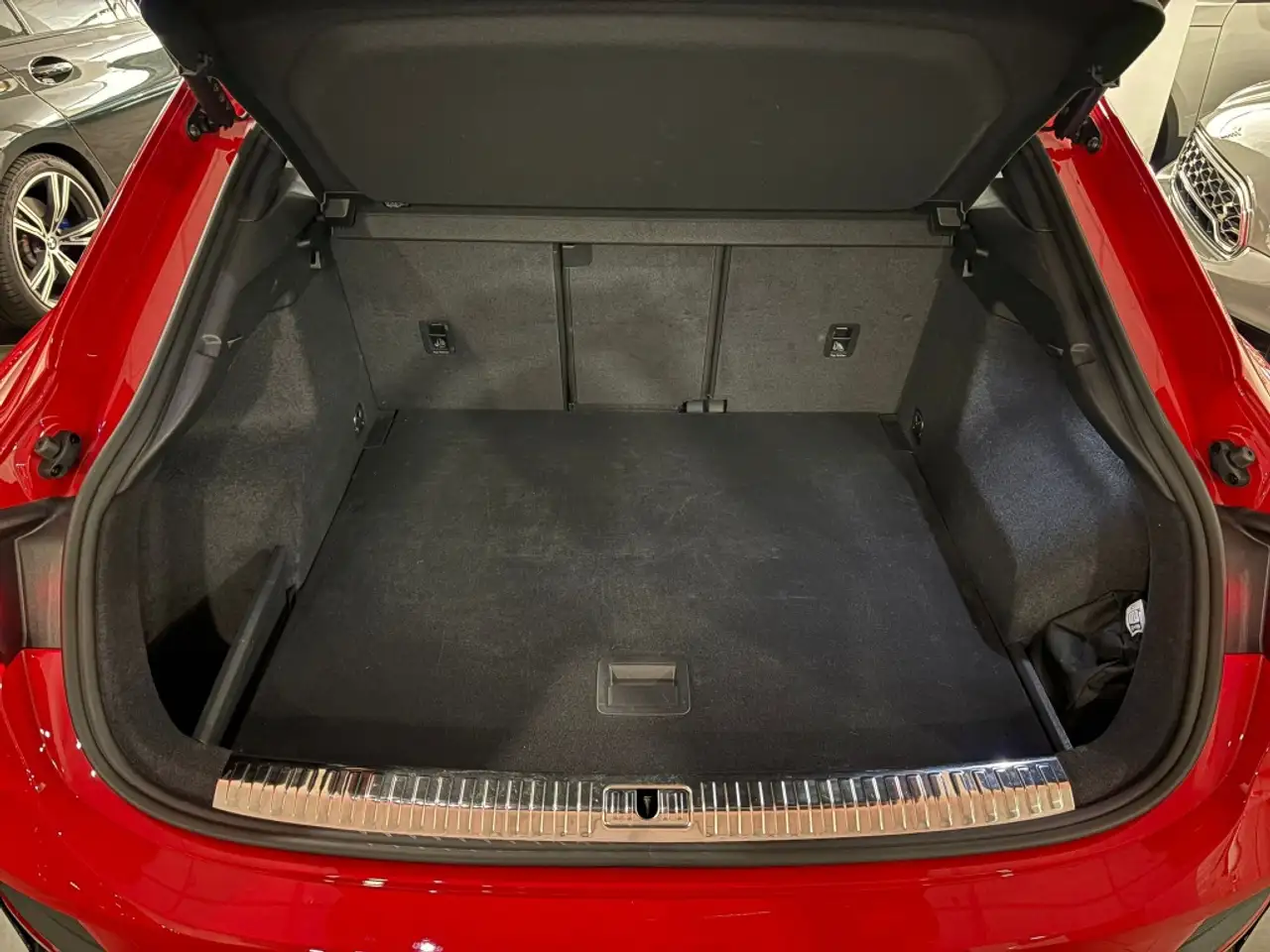 Audi Q3 Sportback 35 TDI Black line S tronic — معرض صور السيارة 30