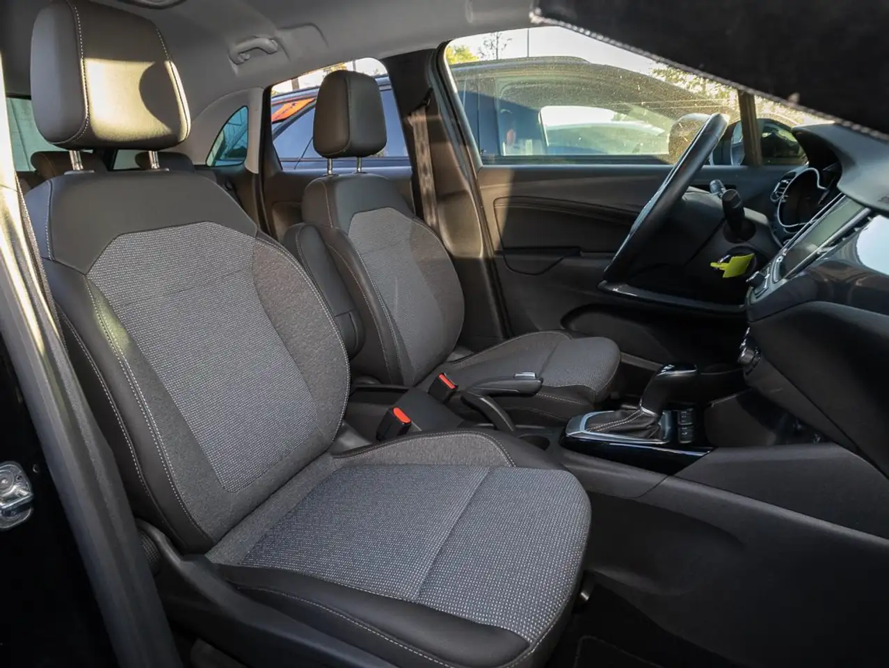 Opel Crossland 1.2 Turbo Elegance Paket 2xKlima AUT — Vehicle gallery 12