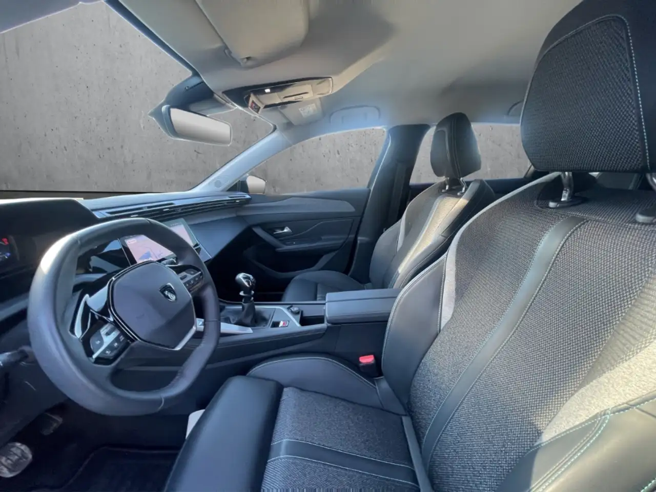 Peugeot 308 SW Allure PT 130 ACC Kamera LED CarPlay El.Sitz — Galerie du véhicule 9