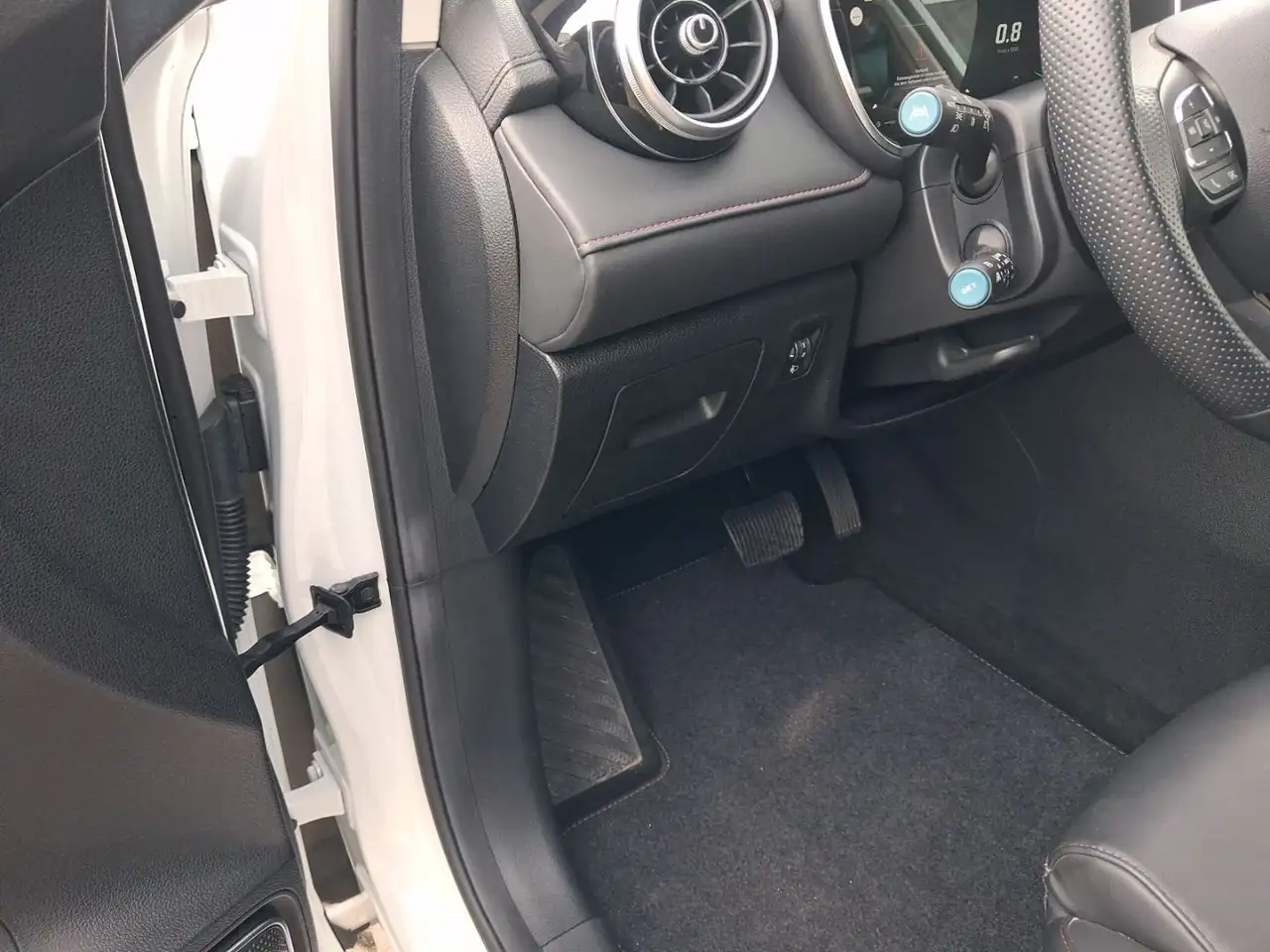 MG HS 1.5 LEDER PDC ALU TEMPOMAT — Vehicle gallery 12