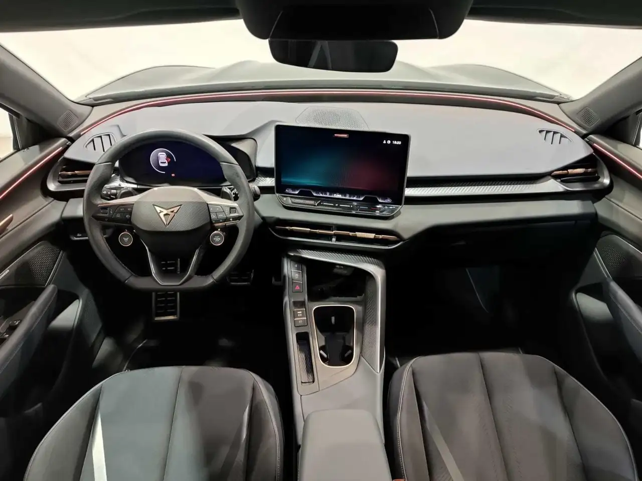CUPRA Terramar 1.5 eTSI 110 DSG — معرض صور السيارة 4