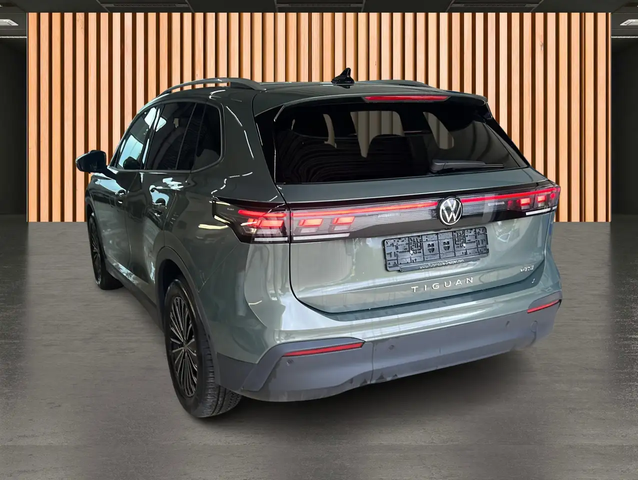Volkswagen Tiguan 1.5 eTSI Life*LED+*Navi*Akustikglas — Vehicle gallery 12