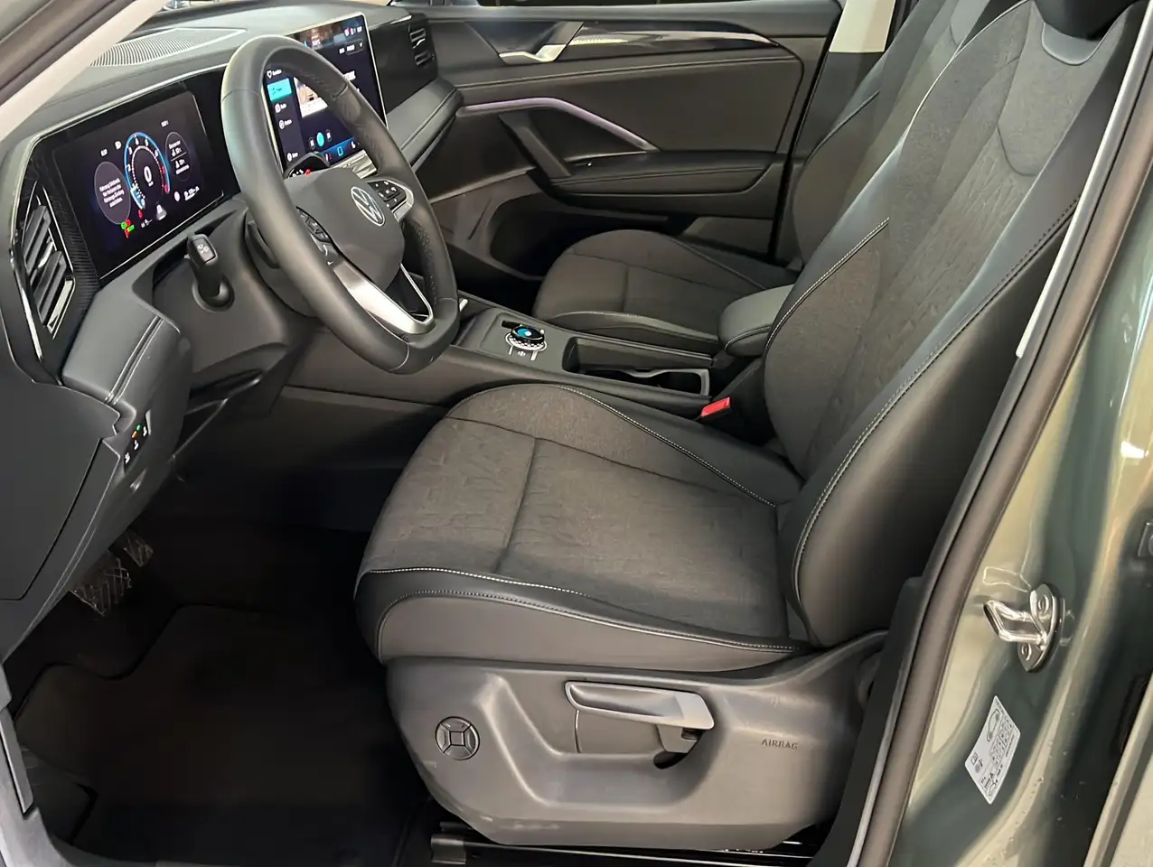 Volkswagen Tiguan 1.5 eTSI Life*LED+*Navi*Akustikglas — Vehicle gallery 15