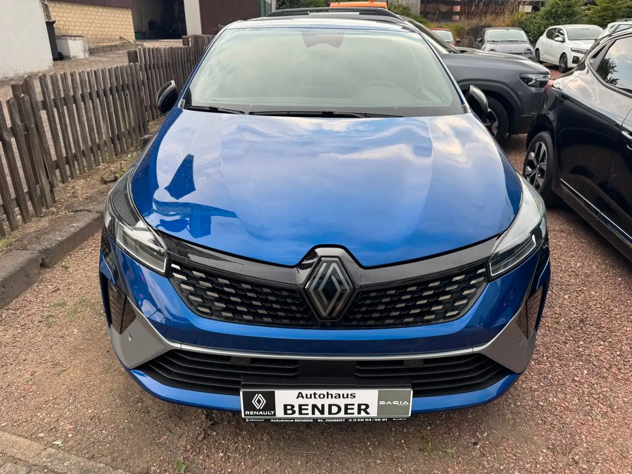 Renault Clio 5 Esprit Alpine T-Tech Hybrid 145 — معرض صور السيارة 4