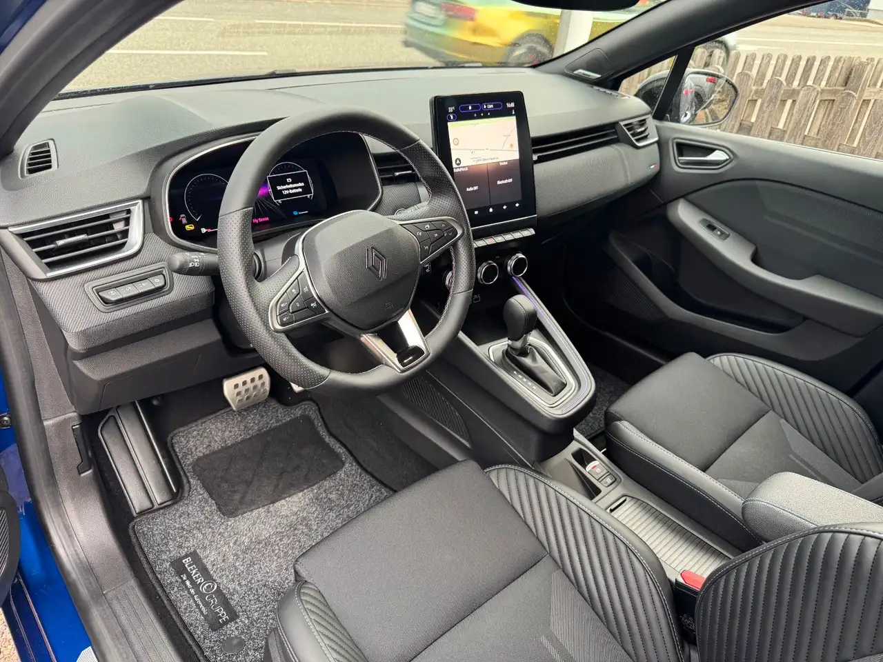 Renault Clio 5 Esprit Alpine T-Tech Hybrid 145 — معرض صور السيارة 11