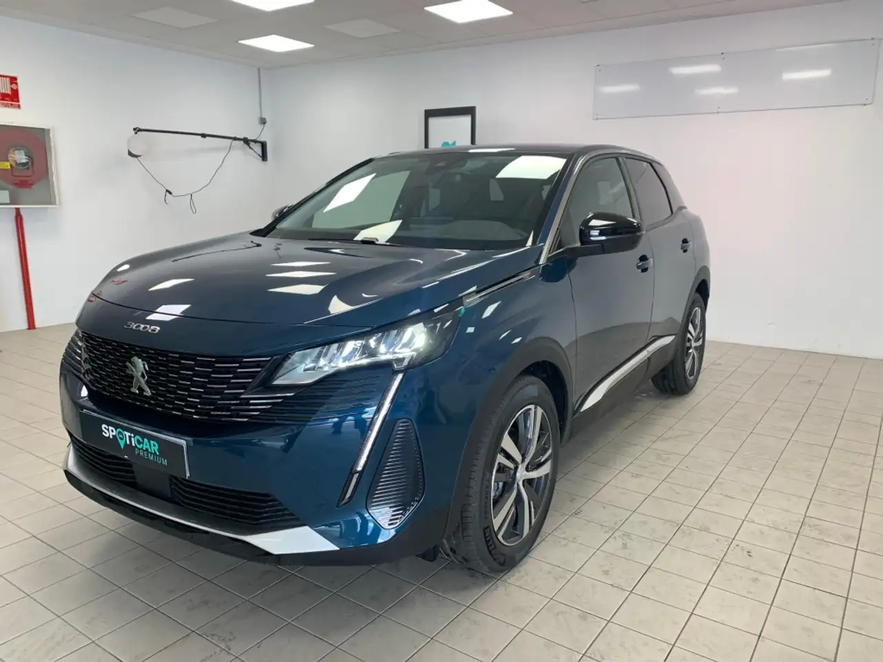 Peugeot 3008 1.2 PURETECH 130 ALLURE PACK GPS LL18 RADAR AR+CAM — معرض صور السيارة 26