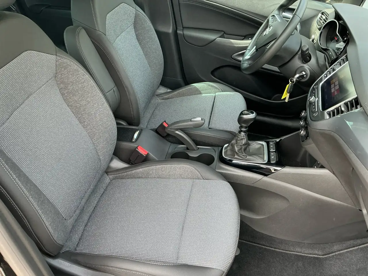 Opel Crossland Elegance Paket **SEHR WENIG KILOMETER** — Galerie du véhicule 17