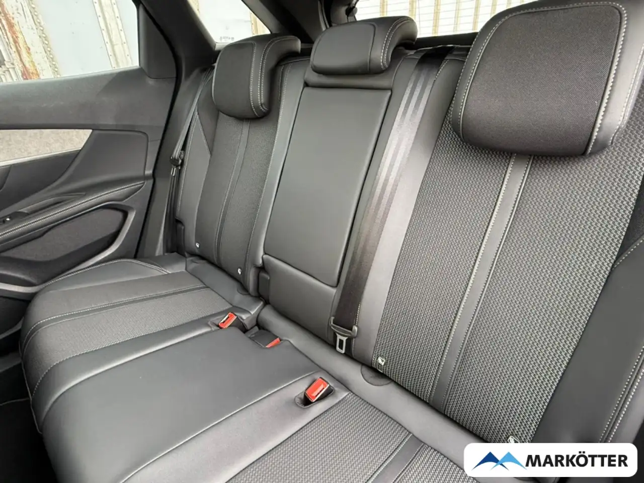 Peugeot 3008 GT ACC/BLIS//CARPLY/360CAM/PANO/NAVI — معرض صور السيارة 33