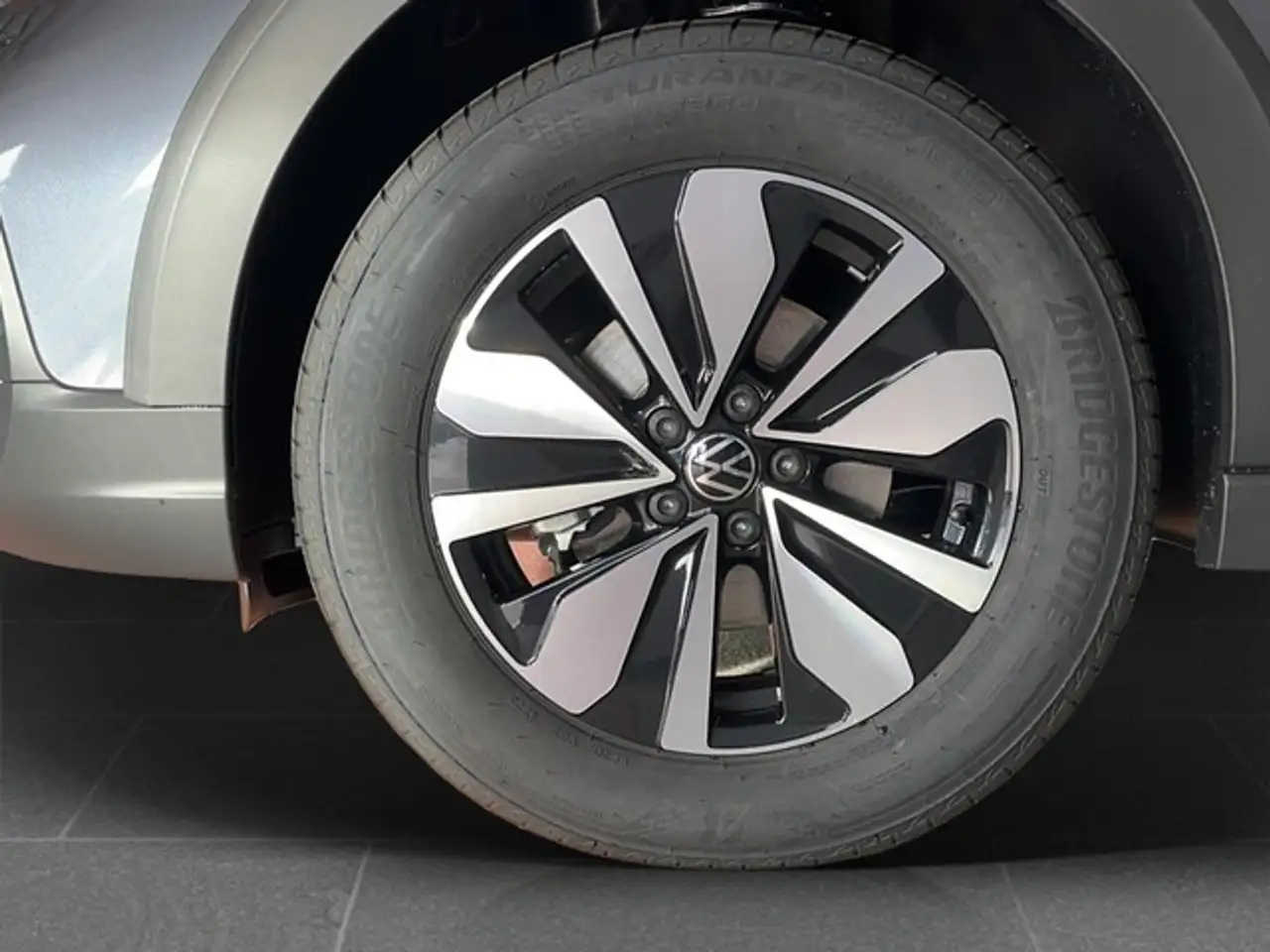 Volkswagen Taigo Move 1.0 TSI 5-Gang /Sitzhz/LED/CarPlay — Vehicle gallery 17