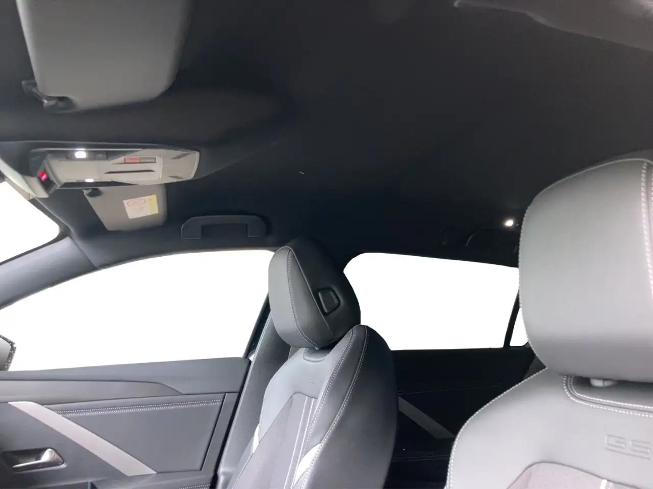 Opel Astra L S.T. GS, AHK,Matrix,Navi,Kamera, 20Km!! — Galerie du véhicule 24