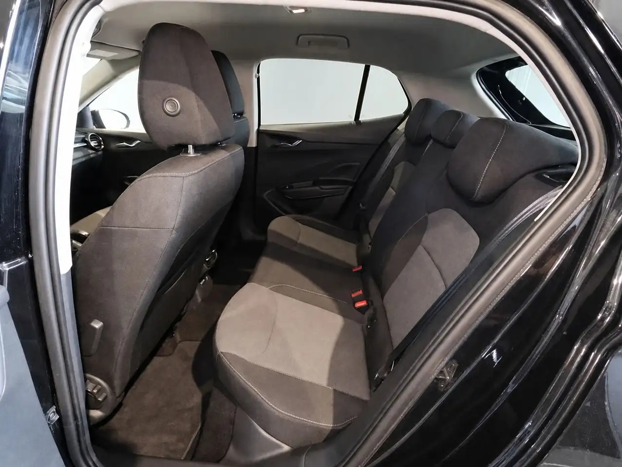 Skoda Fabia 1.5 TSI DSG Drive Navi+VirtualCockpit+Keyl — Galerie du véhicule 14