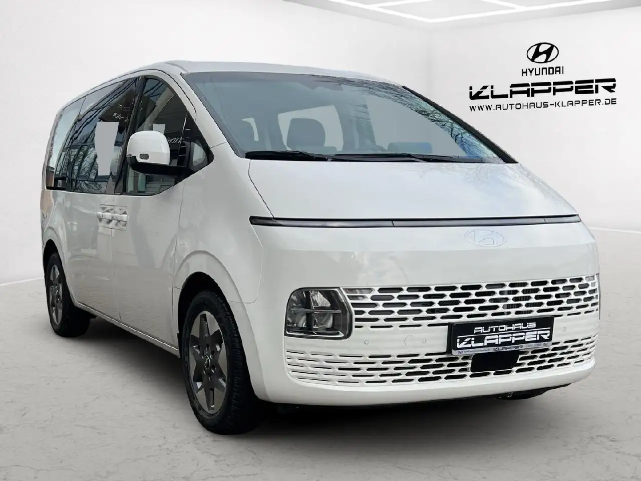 Hyundai STARIA Trend Hybrid 2WD — Galería del vehículo 5