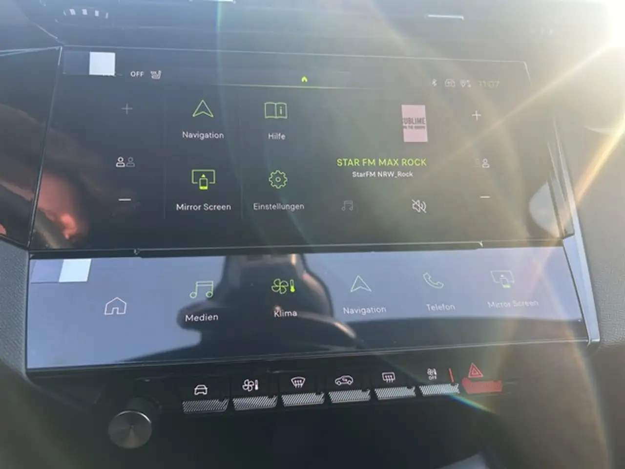 Peugeot 308 GT Navi Leder Memory Sitze MassagesitzeApple Ca... — معرض صور السيارة 11
