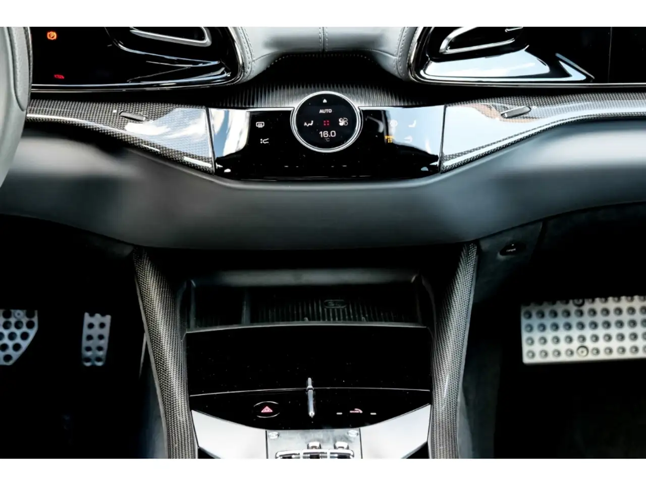 Ferrari Purosangue *Atelier*Blu America*Pano*Massage*Burmester* — Vehicle gallery 26