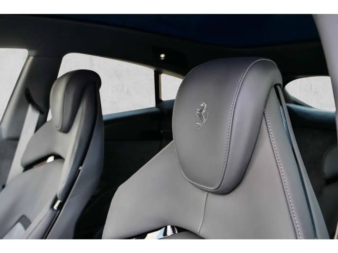 Ferrari Purosangue *Atelier*Blu America*Pano*Massage*Burmester* — Vehicle gallery 23