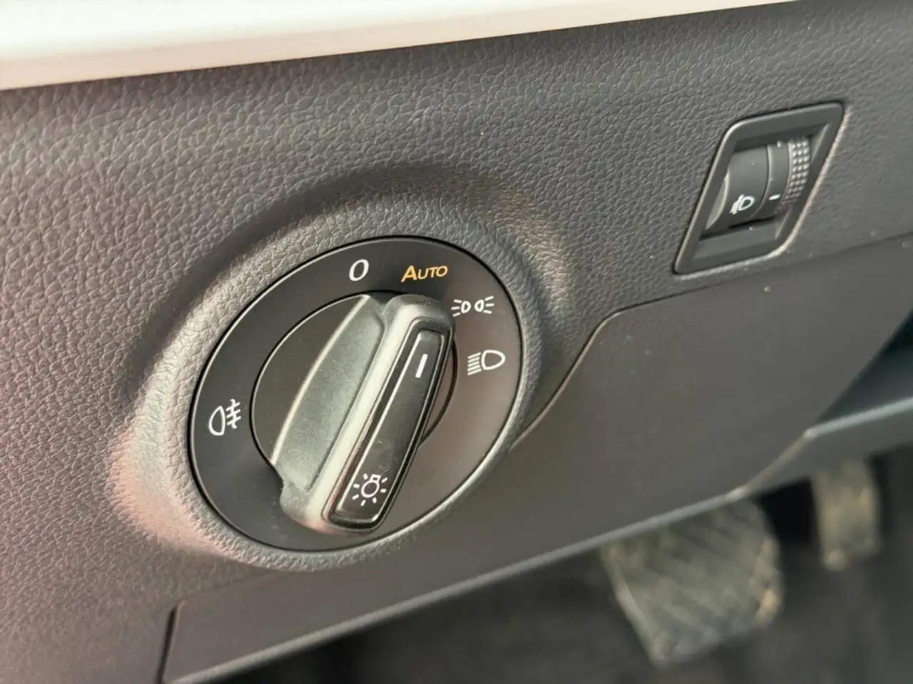 SEAT Ibiza Style Edition 1.0 TSI KAMERA+CARPLAY+PDCv/h+KLIMAA — Vehicle gallery 15