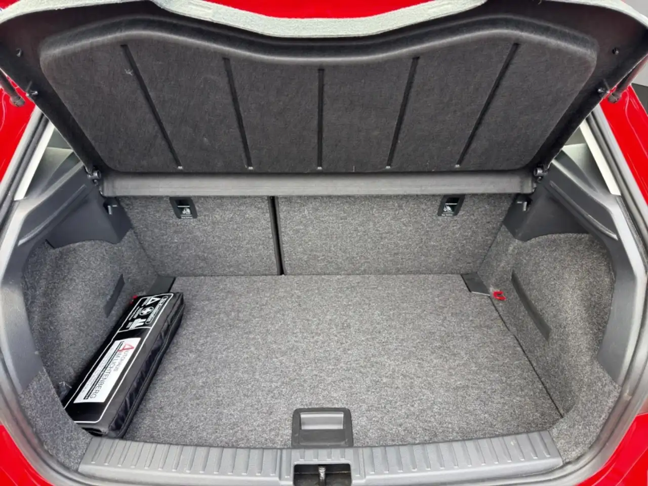 SEAT Ibiza Style Edition 1.0 TSI KAMERA+CARPLAY+PDCv/h+KLIMAA — Vehicle gallery 6
