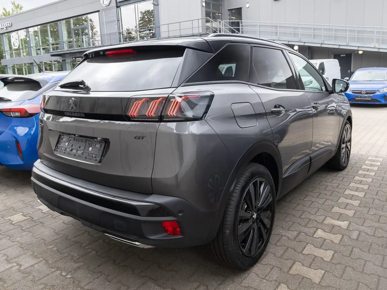 Peugeot 3008 PureTech 130 GT +RFK360+SHZ+elHKKL+PANO+ — معرض صور السيارة 2
