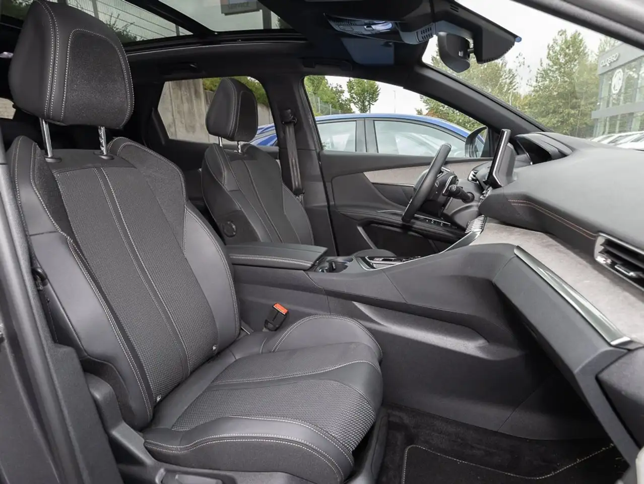 Peugeot 3008 PureTech 130 GT +RFK360+SHZ+elHKKL+PANO+ — معرض صور السيارة 11